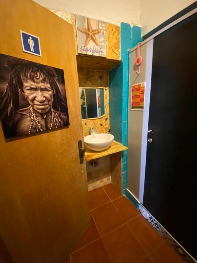 Faroway Hostel Luaran gambar